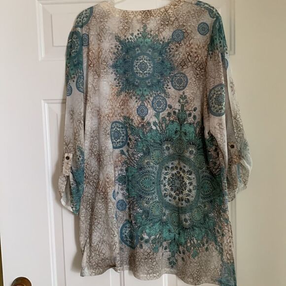 Chicos size 3 blouse with three-quarter sleeve/option to button up shorter - Picture 2 of 11